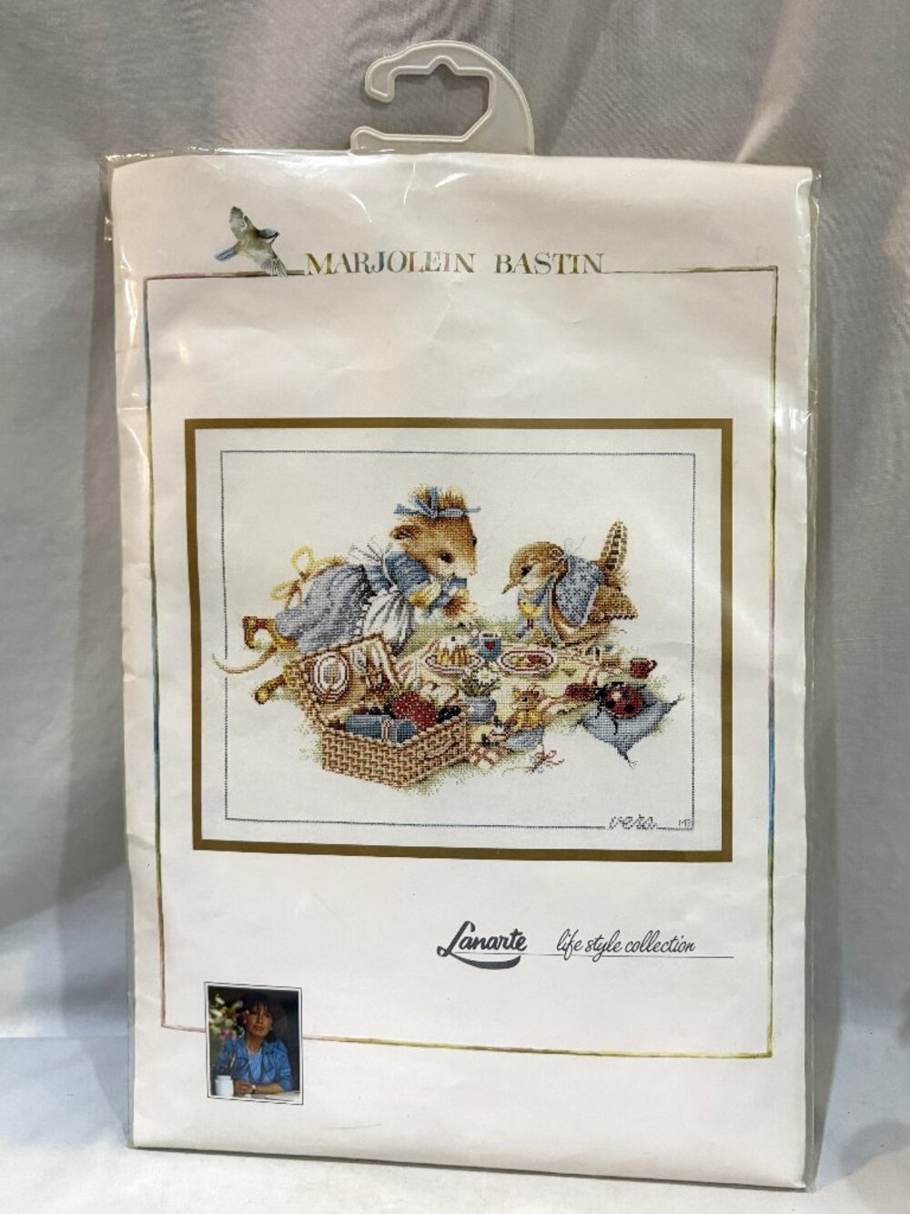 New Lanarte Marjolein Bastin Vera Cross Stitch Kit #33843 Mouse Bird Picnic